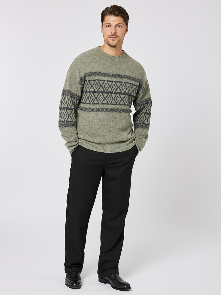 Emil strikkegenser 7505467_R40-MRCAPUCHIN-W23-Modell-Front_chn=boys_4800.jpg_Front||Front