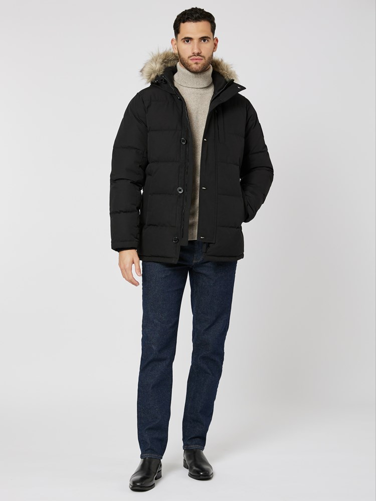 Hakon jakke 7505515_ID2-MRCAPUCHIN-W23-Modell-Front_chn=boys_5938_Hakon jakke ID2.jpg_Front||Front