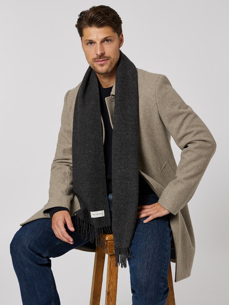 Helgi skjerf 7505574_IFS-MRCAPUCHIN-W23-Modell-Front_chn=boys_6469_Helgi skjerf IFS.jpg_Front||Front