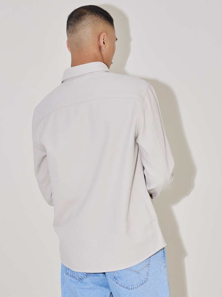 Chill skjorte 7505968_I3P-WOSNOTWOS-S24-Modell-Back_chn=boys_1874_Chill skjorte I3P.jpg_Back||Back