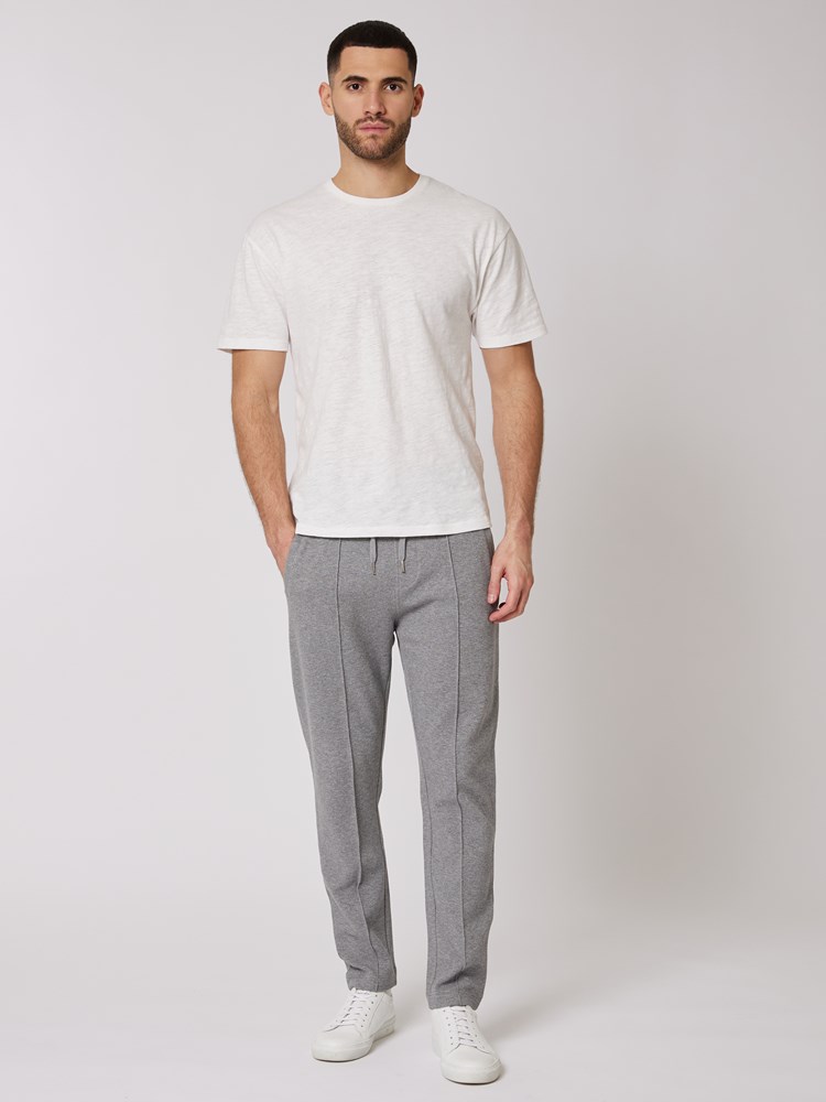 Mikael joggebukse 7506181_R72-MRCAPUCHIN-S24-Modell-Front_chn=boys_9585_Mikael joggebukse R72.jpg_Front||Front