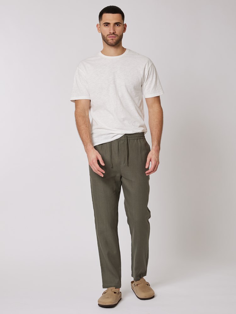 Barry bukse 7506476_GOR-MRCAPUCHIN-S24-Modell-Front_chn=boys_8547_Barry bukse GOR.jpg_Front||Front