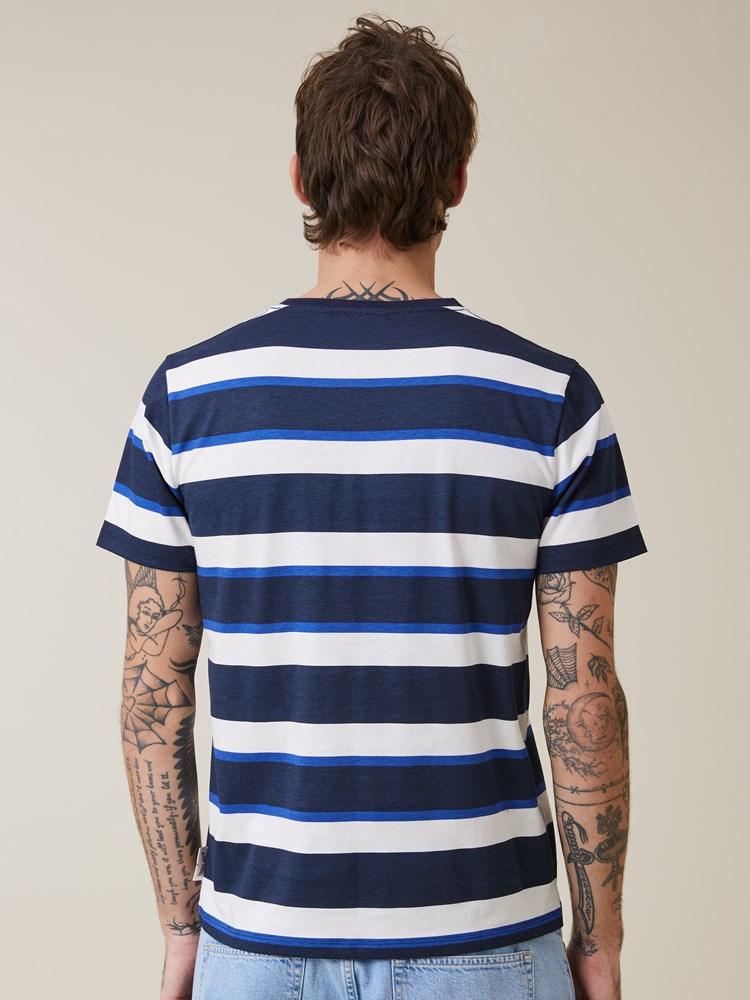 Stripe T-shirt 7506525_EM1-HENRYCHOICE-S24-Modell-Back_chn=boys_2938_Stripe T-shirt EM1.jpg_Back||Back