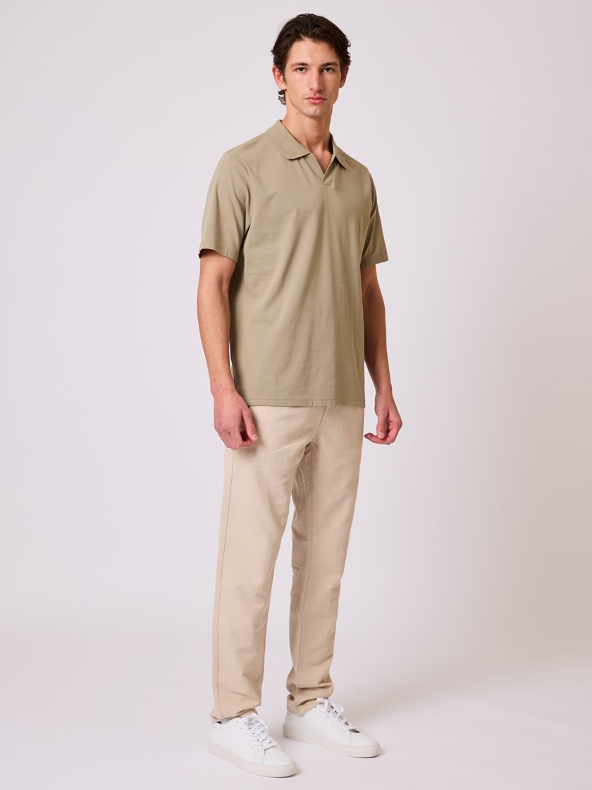7510687 ADO Lawrence polo t-skjorte laurel oak 2_Lawrence polo t-skjorte ADO.jpg_