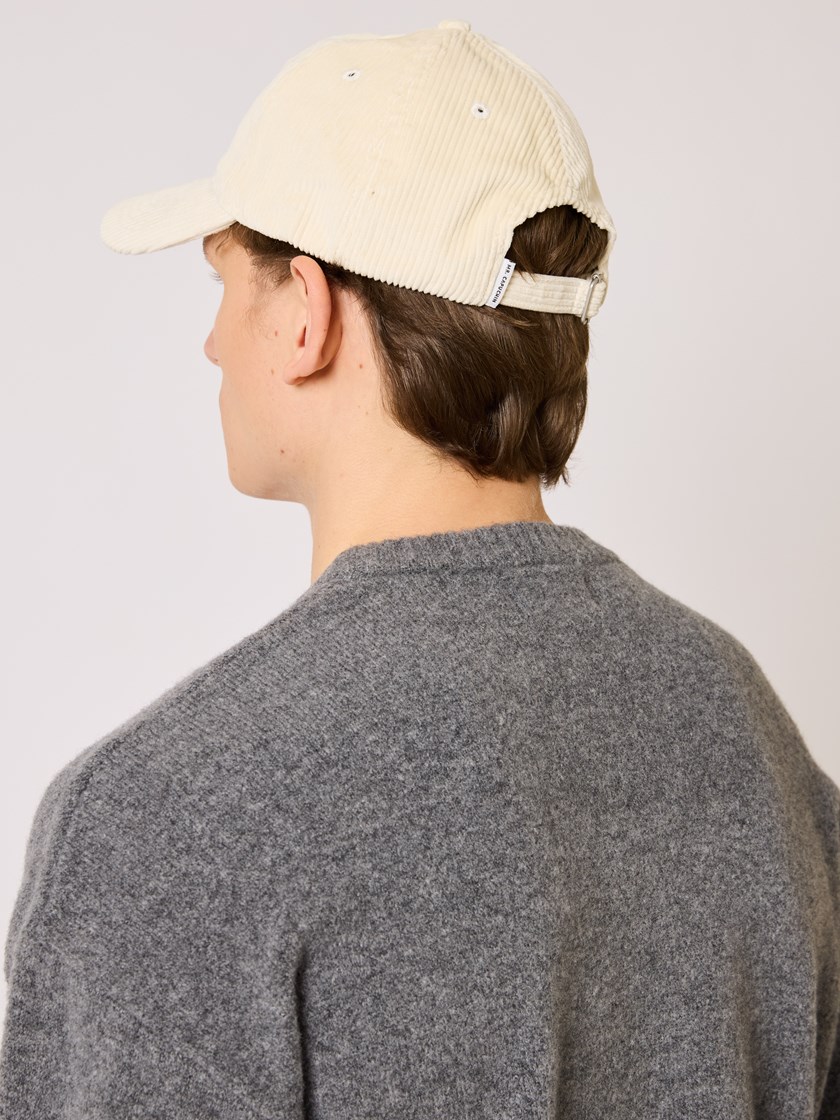 7508855 O85 Offwhite caps 12_Mr. Capuchin cord cap O85.jpg_